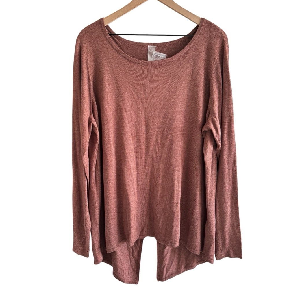 Zuda Ecovero Split Back Sweater Top Women's Size 1X Casual Athleisure NWT